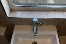 bathroom tile maintenance
